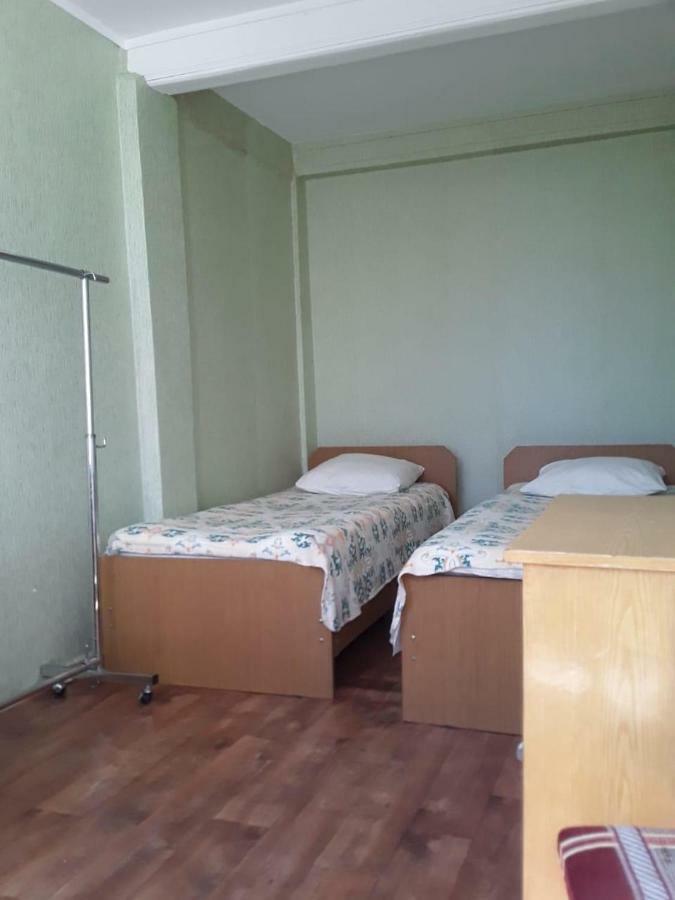 Zeleniy Dvorik Guest House New Athos Exterior photo